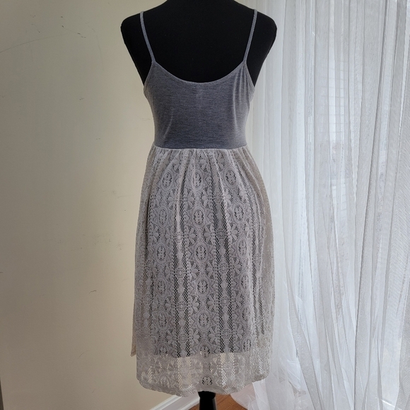 Xhilaration Spaghetti Strap Gray & Cream Lace Dress Size Medium EUC - Picture 2 of 10